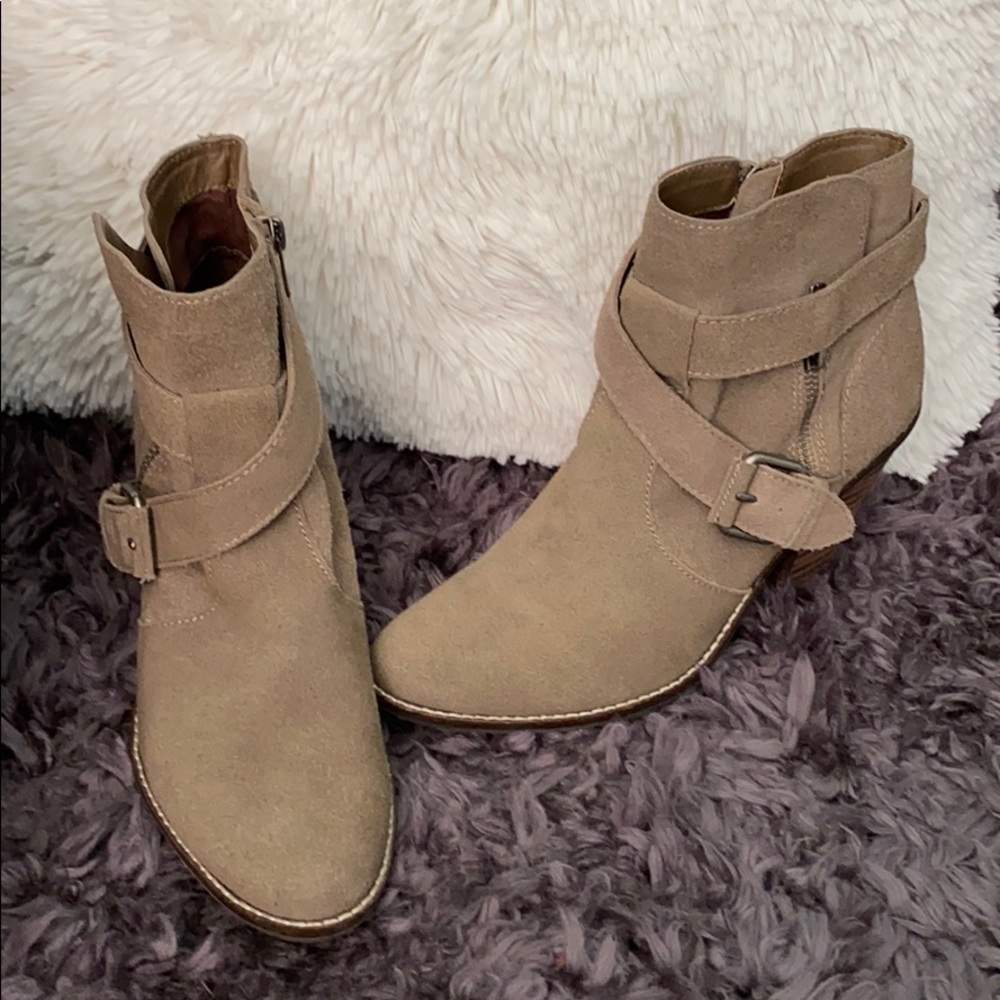 Dolce vita booties
